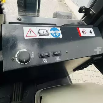 Elektrisk- 4 hjul 2004  Still R60-25i (9)