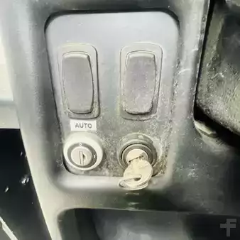 Préparateurs de commande verticaux 2019  Linde V48 (5213) (11)