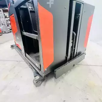 Préparateurs de commande verticaux 2019  Linde V48 (5213) (14)