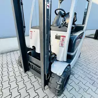 Eléctrica de 4 ruedas 2010  Still RX60-30 (11)