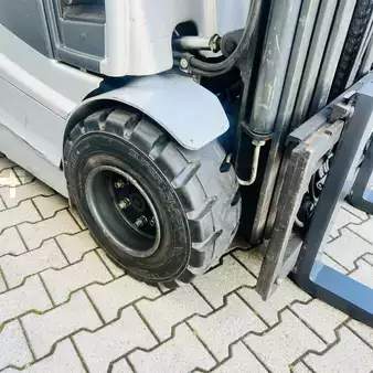 Eléctrica de 4 ruedas 2010  Still RX60-30 (12)