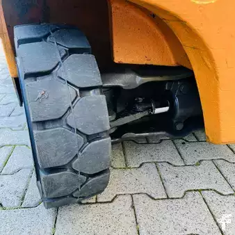 Eléctrica de 4 ruedas 2010  Still RX60-30 (15)