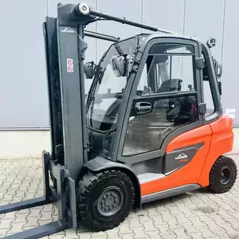Empilhador diesel 2023  Linde H30D (1202) (1)