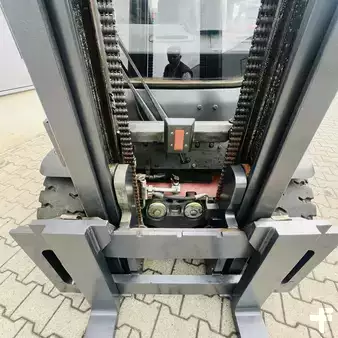 Empilhador diesel 2023  Linde H30D (1202) (29)