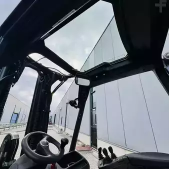Elektryczne 4-kołowe 2019  Linde E25 (387) (7)