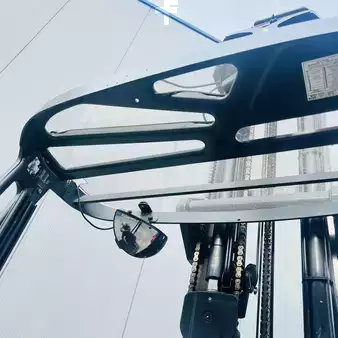 Carretilla retráctil 2018  Linde R14HD (1120) (8)