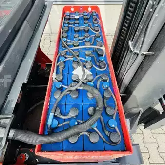 Carretilla retráctil 2018  Linde R14HD (1120) (13)