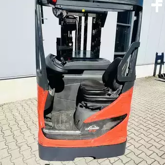 Carrelli retrattili 2015  Linde R16 (1120) (3)