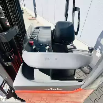 Carrelli retrattili 2015  Linde R16 (1120) (6)