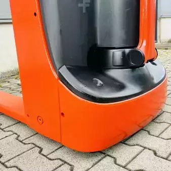 Elektromos emelőkocsik 2019  Linde T16 (1152) (9)