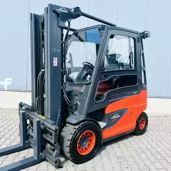 Carrelli elettrici 4 ruote 2023  Linde E45/600H (388) (1)