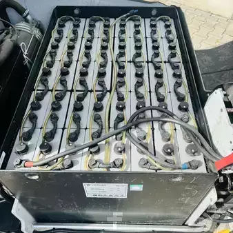 Elektro 4 Rad 2021  CAT Lift Trucks EP30N-80E (14)