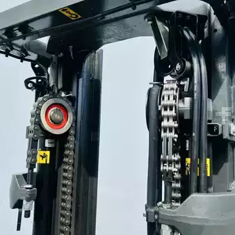 Elektro 4 Rad 2021  CAT Lift Trucks EP30N-80E (22)