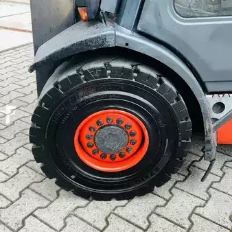 Diesel heftrucks 2013  Linde H30D (393-02) EVO (23)