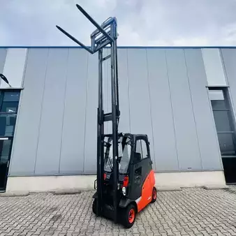 Diesel heftrucks 2014  Linde H16D (391) (18)