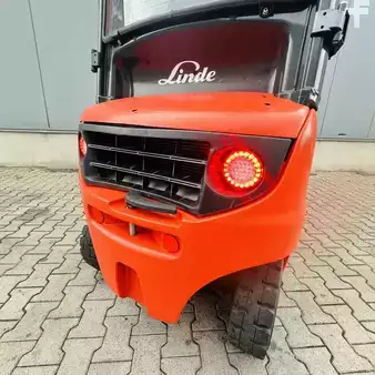 Diesel heftrucks 2014  Linde H16D (391) (25)