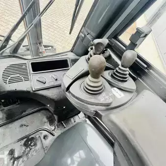 Diesel heftrucks 2014  Linde H16D (391) (9)