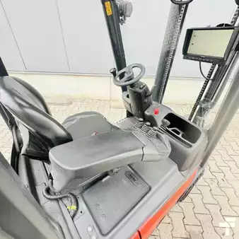 3-wiel elektrische heftrucks 2019  Linde E12 (386-02) EVO (4)