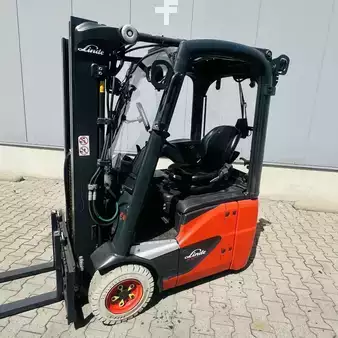 3-wiel elektrische heftrucks 2018  Linde E12 (386-02) EVO (1)