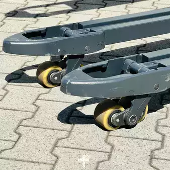 Magasemelésű béka ülés 2021  Linde D12RW (1164) (8)