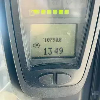 Dieselový VZV 2011  Linde H35D (393) (6)