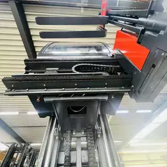 Carretilla pasillo estrecho 2015  Linde Kombi L - Coldstore (011) (14)