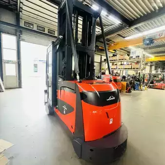 Carretilla pasillo estrecho 2015  Linde Kombi L - Coldstore (011) (40)