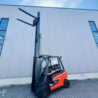 Sähkö - 4 pyör 2023  Linde X30 (1252-01) (27)