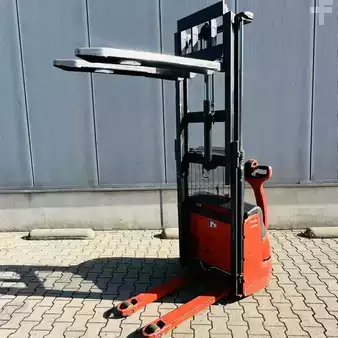 Apilador eléctrico 1999  Linde L10 (379) (4)