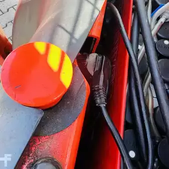 Apilador eléctrico 1999  Linde L10 (379) (7)
