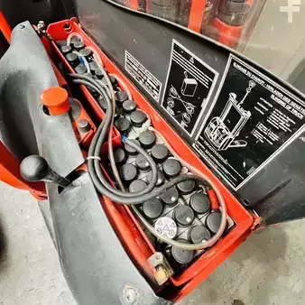Apilador eléctrico 2003  Linde L10 (379) (7)