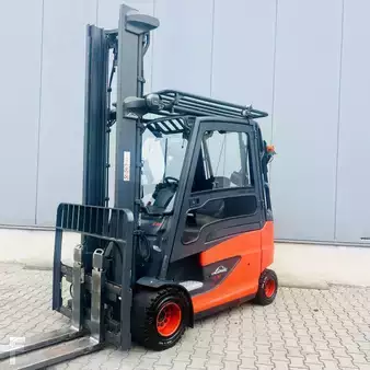 Elektro čtyřkolový VZV 2020  Linde E35HL (387) (1)