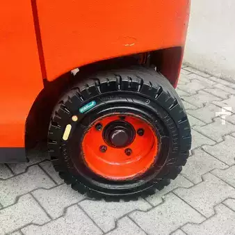 Elektro čtyřkolový VZV 2020  Linde E35HL (387) (23)