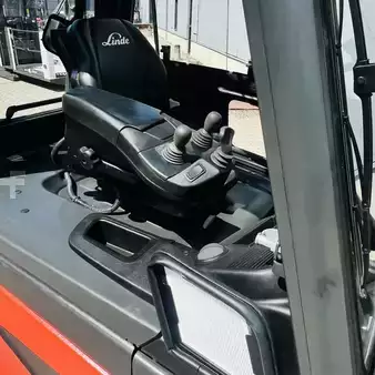 4-wiel elektrische heftrucks 2018  Linde E30L (387) (9)