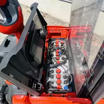 Stackers Stand-on 2022  Linde L14AP (1173) (18)