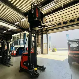 Vertikální vychystávací vozík 2017  Linde V10-02 (5212) (4)