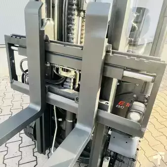 Elektromos 4 kerekű 2021  Linde E16P (386-02) EVO (22)