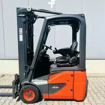 Eléctrico - 3 rodas 2021  Linde E12 (386-02) EVO (1)