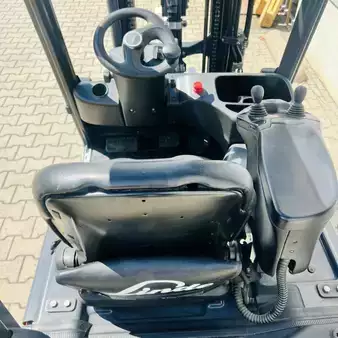 Eléctrico - 3 rodas 2021  Linde E12 (386-02) EVO (11)