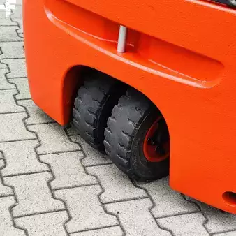 Eléctrico - 3 rodas 2021  Linde E12 (386-02) EVO (18)
