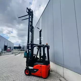 Eléctrico - 3 rodas 2021  Linde E12 (386-02) EVO (21)