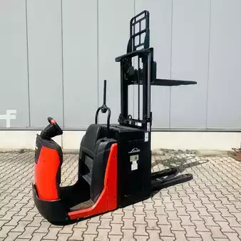 Horizontális komissiózó 2020  Linde N20D (1115) (2)