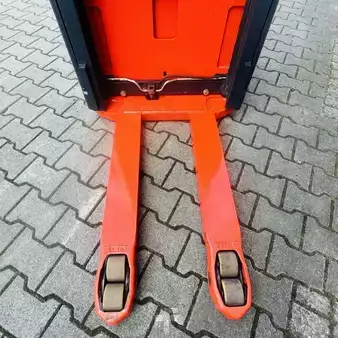 Stacker pedestre 2004  Linde L16 (372)   (14)
