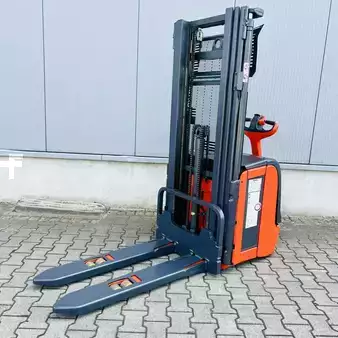 Stacker pedestre 2004  Linde L16 (372)   (17)