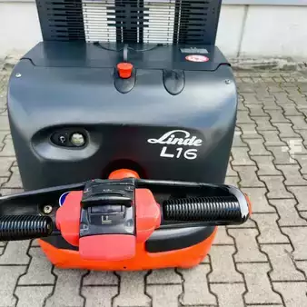 Stacker pedestre 2004  Linde L16 (372)   (3)