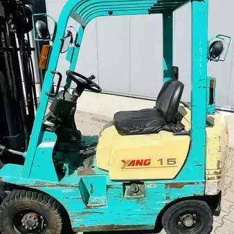 Empilhador diesel 1999  Yang FD15 (14)