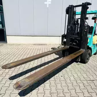 Empilhador diesel 1999  Yang FD15 (16)
