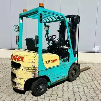 Empilhador diesel 1999  Yang FD15 (2)