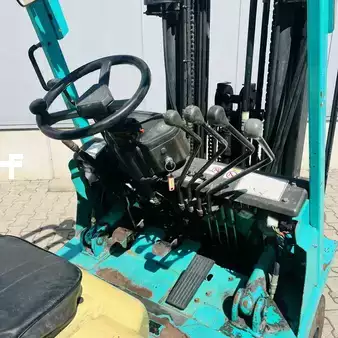Empilhador diesel 1999  Yang FD15 (4)