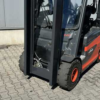 Electric - 4 wheels 2015  Linde E20 (387-01) (14)
